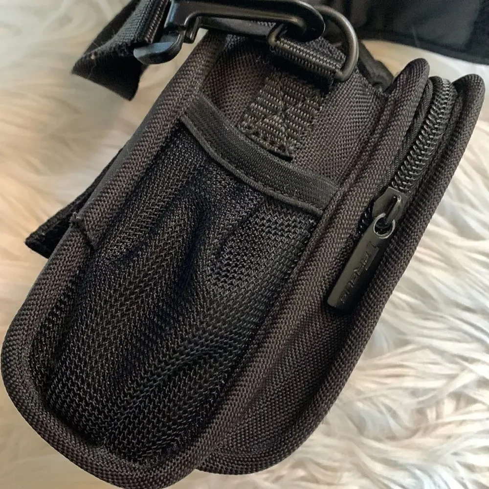 🟢3 for $20 TARGUS camera bag for point & shoot style camera hook & loop …